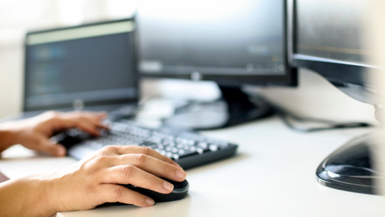 Analiză: Sectoarele de servicii IT și BSS sunt lidere, începând cu 2023, în exporturile Republicii Moldova