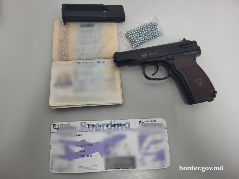 Un tânăr din Israel a încercat să intre în Moldova cu un pistol pneumatic