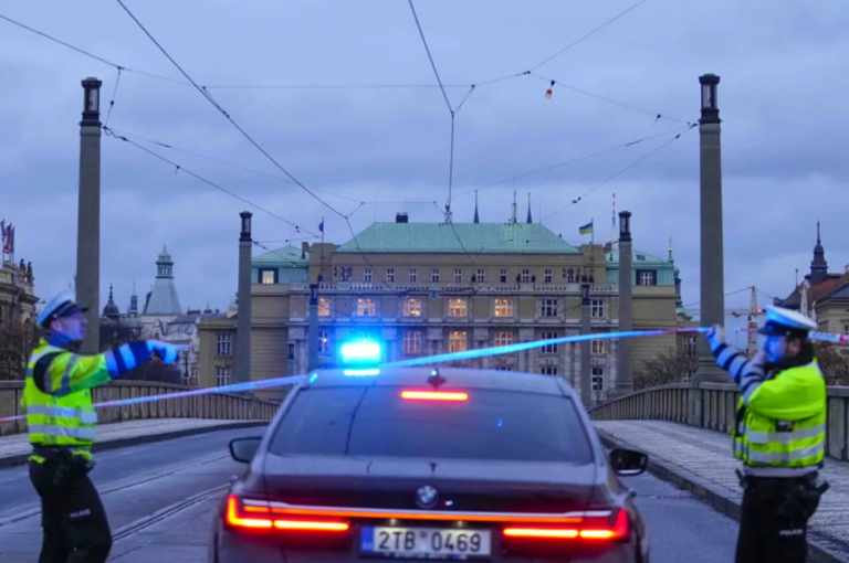 Bilanțul masacrului de la Praga: Cel puţin 15 morţi şi 24 de răniţi