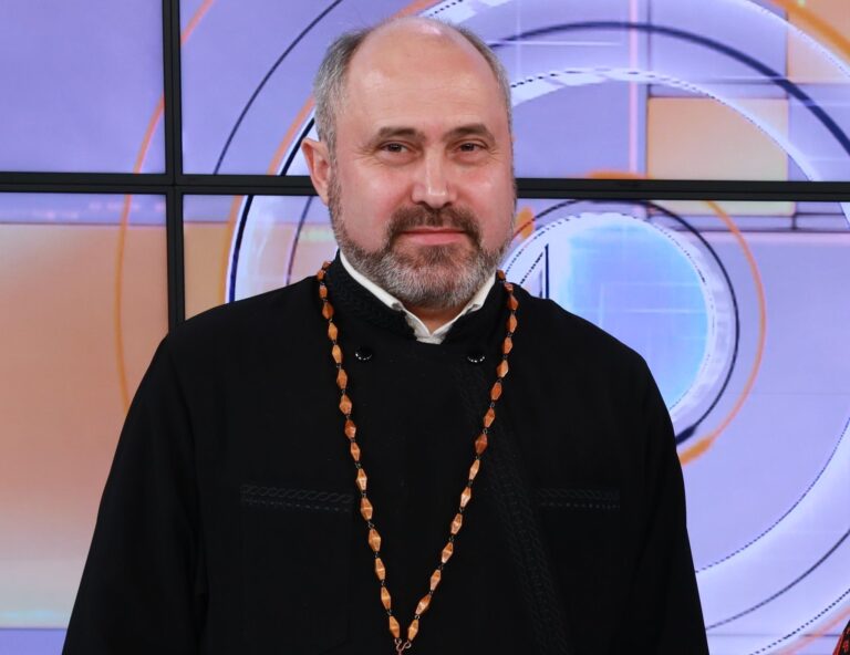 Viorel Cojocaru, preot: Trebuie să recunoaștem că URSS există astăzi, există prin biserică