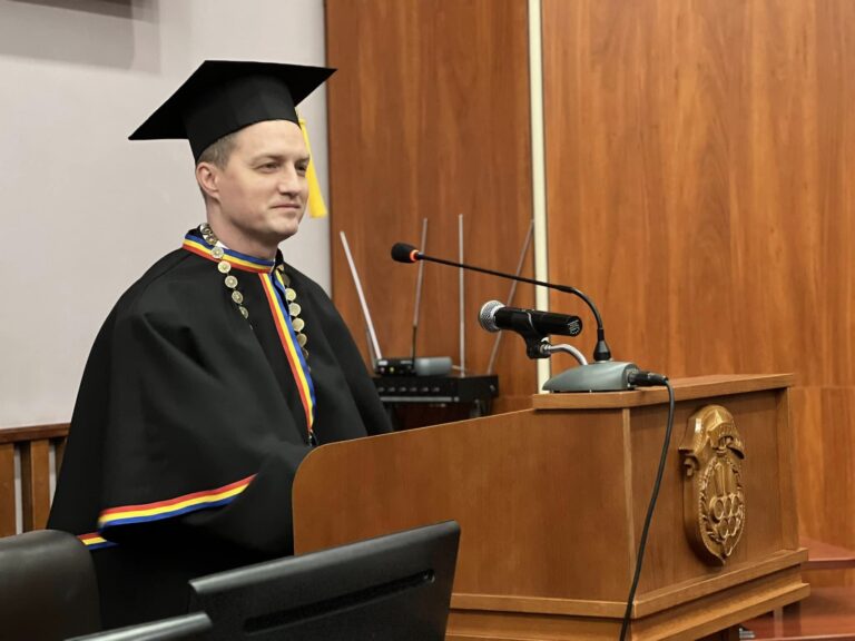 FOTO/ Adrian Dupu a primit din partea Senatului USEFS titlul onorific de Doctor Honoris Causa