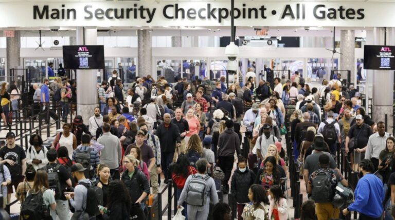 Cele mai aglomerate aeroporturi din lume în 2023. Marile orașe americane dețin întâietatea