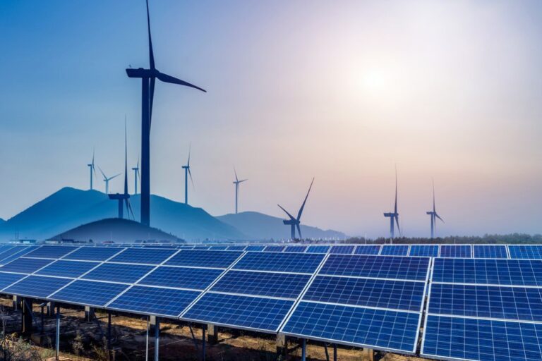 Din 2025, ponderea energiei regenerabile în producția electricității va depăși cărbunele și se va clasa pe primul loc