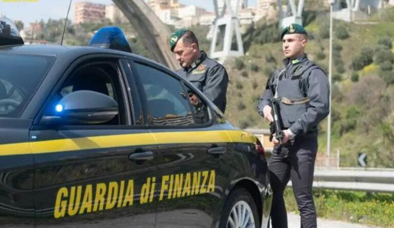 Fraudă fiscală de amploare descoperită de poliția italiană. Evaziunile se ridică la peste 1,7 miliarde de euro