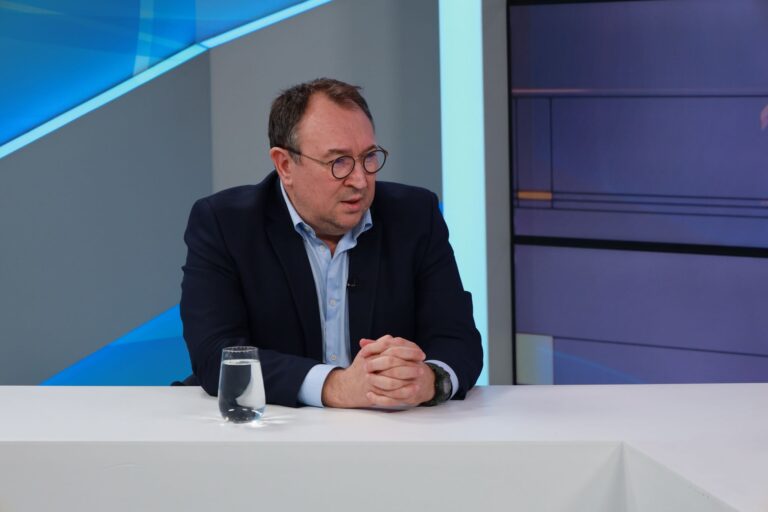 (VIDEO) Alexandru Tănase: R. Moldova trebuie să iasă din CSI. Acordurile semnate de Rusia costă mai puțin decât hârtia pe care au fost scrise