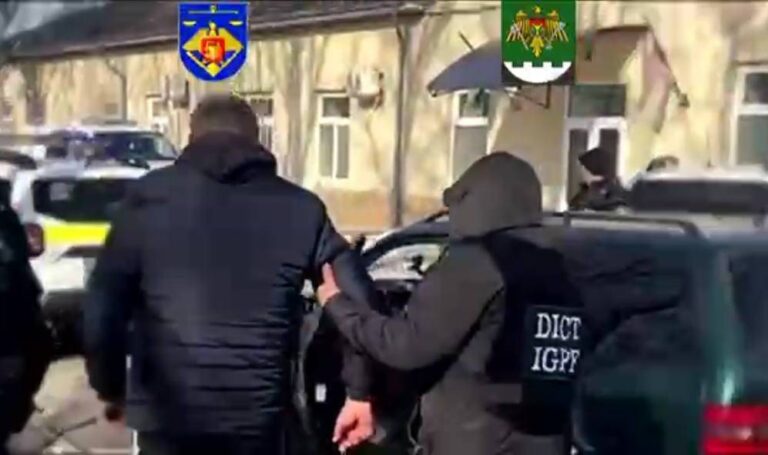 VIDEO/ Cereau până la 10.000 de dolari pentru a transporta ilegal ucraineni în Moldova: Afacerea pusă la cale de doi bărbați din Slobozia