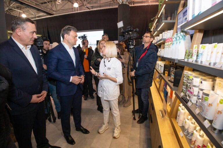 Recean, la Expoziția „Fabricat în Moldova”: Vrem să ne mândrim cu ceea ce producem acasă