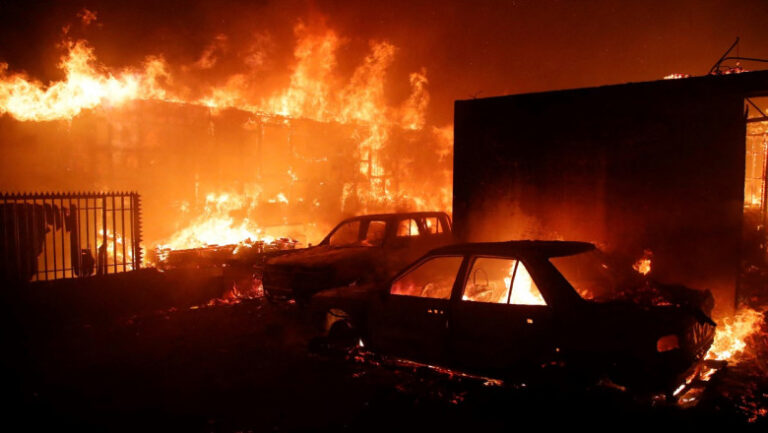 Stare de urgență în Chile: Incendiile violente care se răspândesc în zonele turistice au făcut cel puțin 10 morţi