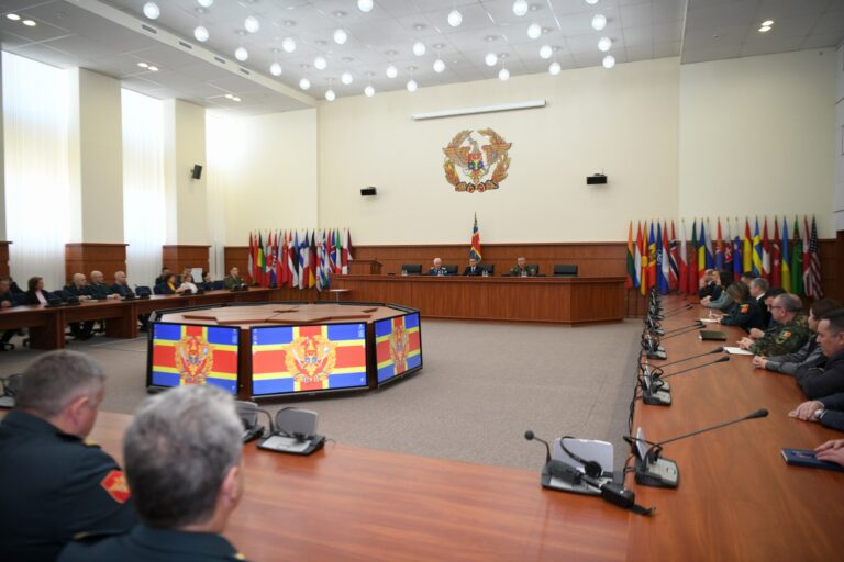 Ministerul Apărării, 32 de ani de la creare. Nosatîi: Vom ajusta instituția la provocările actuale de securitate