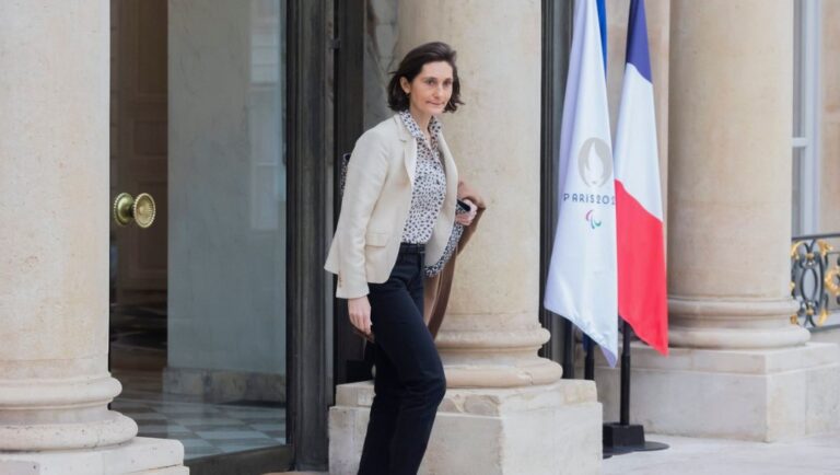 Ministrul francez al Educației, demis pentru că-și ducea copiii la o școală privată