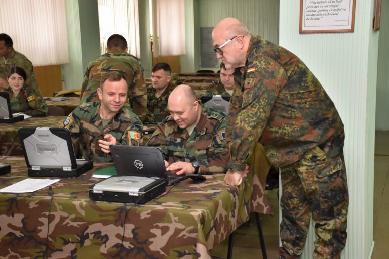 Specialiștii Armatei Naționale, instruiți cum să combată atacurile cibernetice