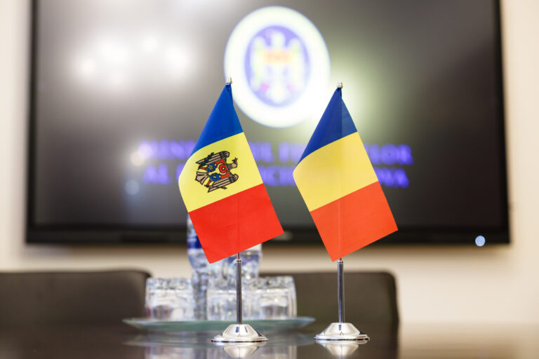 Guvernele României şi R. Moldova vor avea o ședință comună la București, în luna aprilie