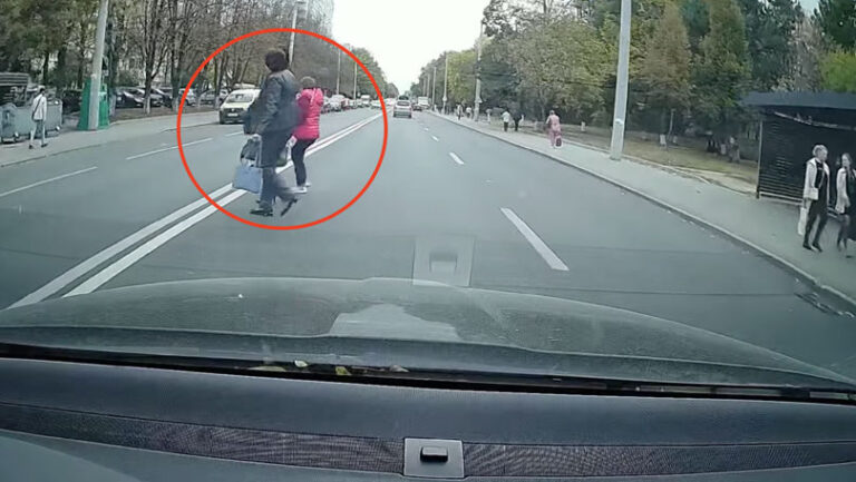 Operațiunea „Pietonul”: peste 600 de persoane, amendate după ce au traversat strada neregulamentar