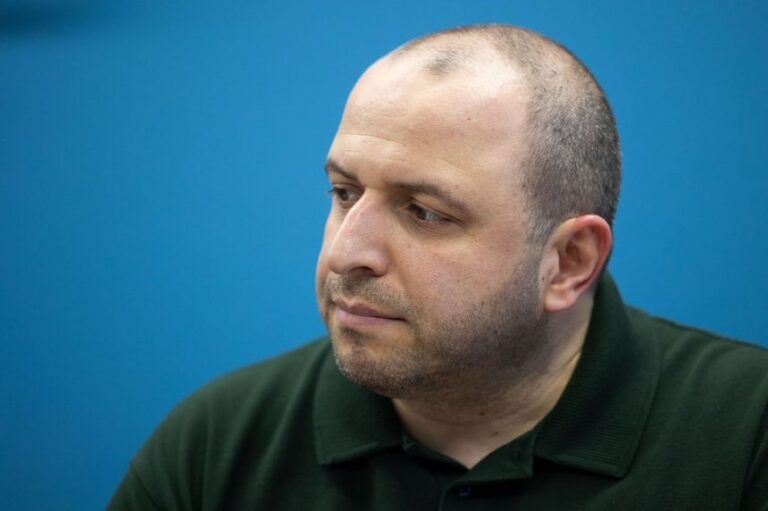 Anchetă de corupție: Un înalt oficial ucrainean din domeniul apărării, suspendat din funcție