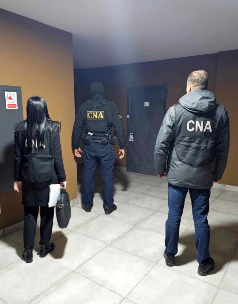 Patru administratori de companii, reținuți pentru delapidarea unui teren de 8 ha de la Poșta Veche