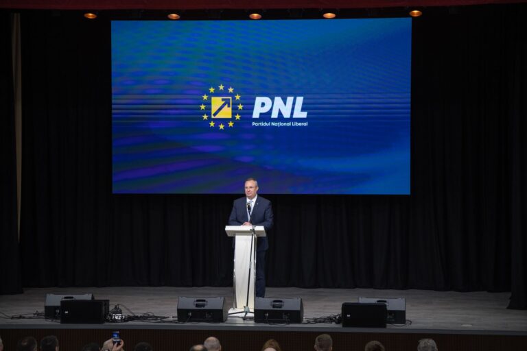 Președintele Senatului României, o nouă vizită la Chișinău. Demnitarul, la o întâlnire cu membrii PNL din R. Moldova