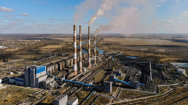 Incendiu la cea mai mare centrală electrică din sudul Rusiei în urma unui atac cu drone