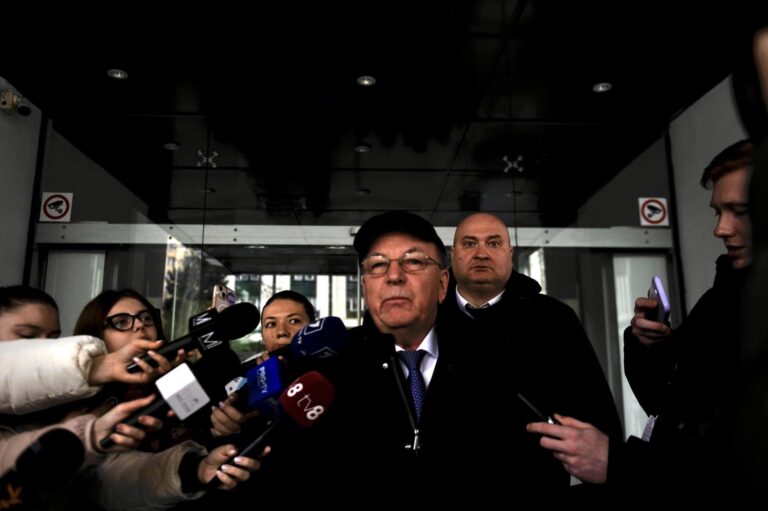 Vasnețov întărește tupeul Kremlinului: Vom răspunde la expulzarea angajatului ambasadei