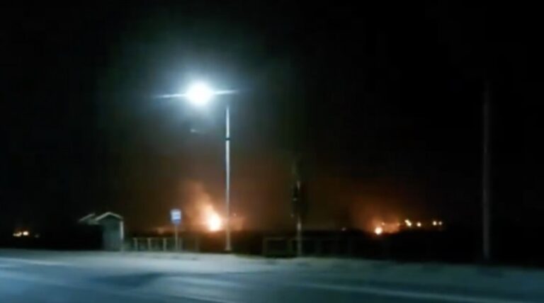 Atacurile asupra rafinăriilor rusești continuă. Un terminal din Krasnodar, lovit de drone