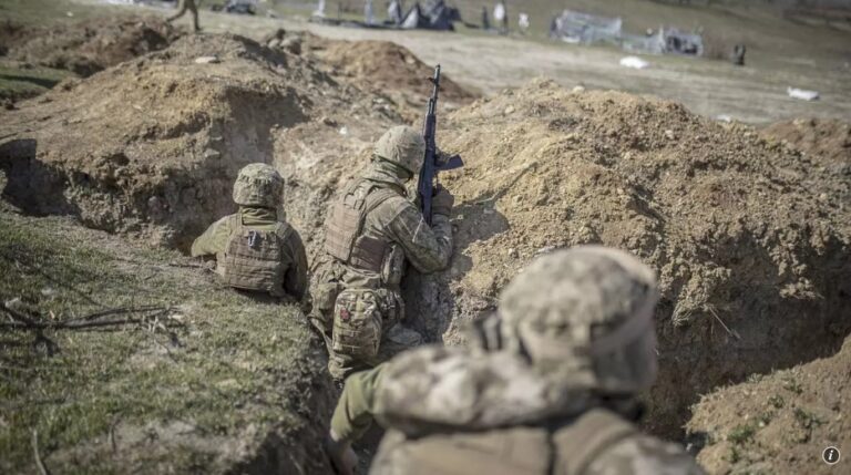 Ucraina riscă să se retragă „cu pași mici” de pe poziții importante ale fronturilor, dacă nu va primi ajutorul SUA