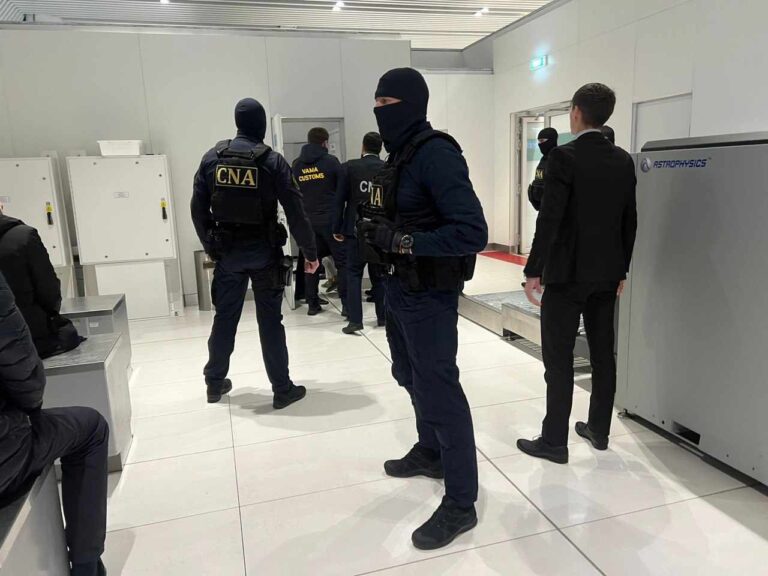 Premierul Recean anunță o nouă numire la șefia Serviciului Vamal. „Fostul director a dat dovadă de maturitate”, a declarat șeful executivului