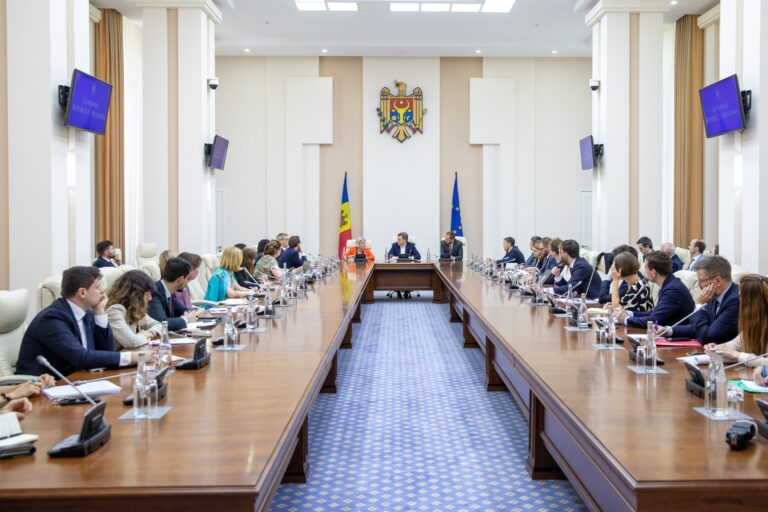 Premierul Recean s-a întâlnit cu reprezentanții Consiliului UE pentru Europa de Est și Asia Centrală