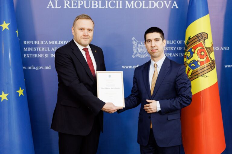 La sfârșit de mandat, ambasadorul ucrainean, Marko Șevcenko, a fost decorat la Ministerul de Externe