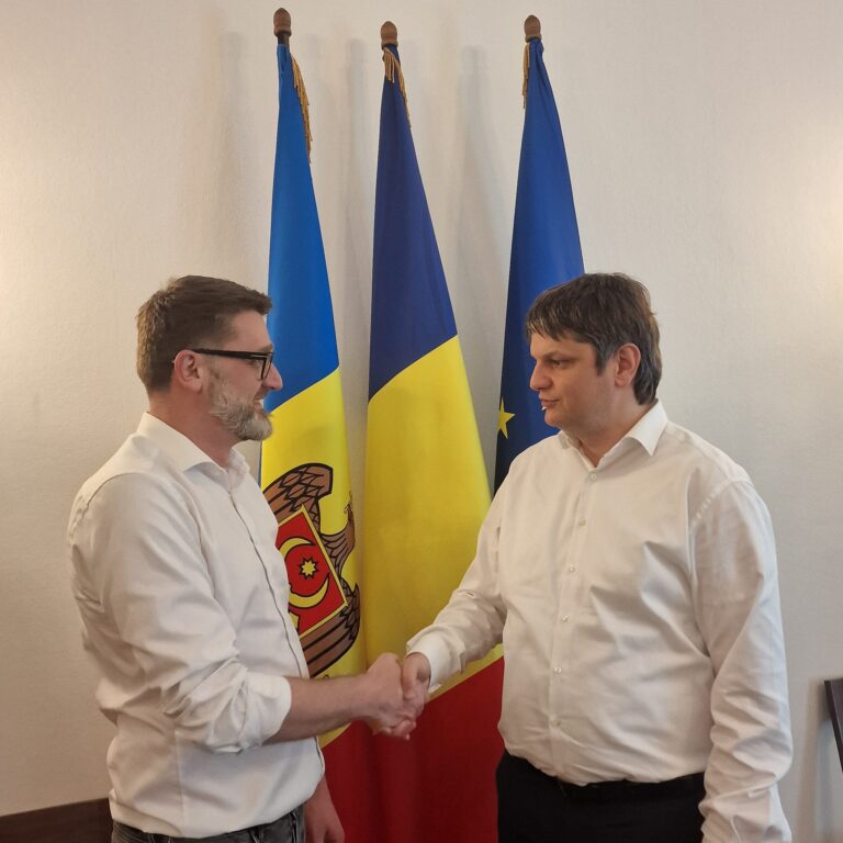 Ambasadorul României, Cristian-Leon Țurcanu, la o discuție cu ministrul Infrastructurii