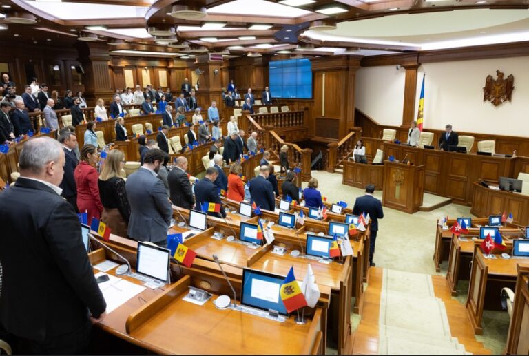 Victimele foametei staliniste, comemorate de deputați