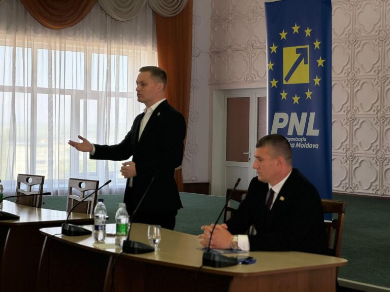 Președintele PNL România pentru R. Moldova, Adrian Dupu, s-a întâlnit cu localnicii din Cantemir