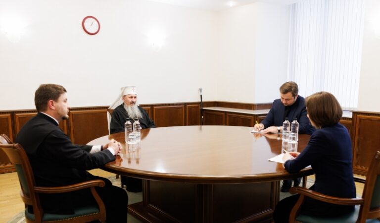 Șefa statului s-a întâlnit azi cu doi ierarhi. Maia Sandu a avut întrevederi separate cu mitropoliții Petru și Vladimir