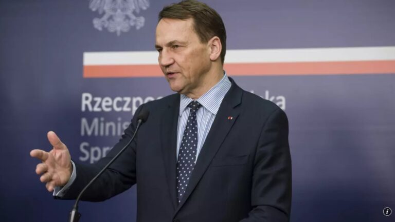 Autoritățile poloneze nu ar trebui să excludă trimiterea de militari în Ucraina, susține șeful diplomației de la Varșovia