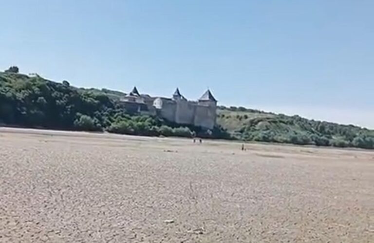 Ministerul Mediului, despre retragerea apei din Nistru în zona orașului Hotin, Ucraina: R. Moldova nu va fi afectată