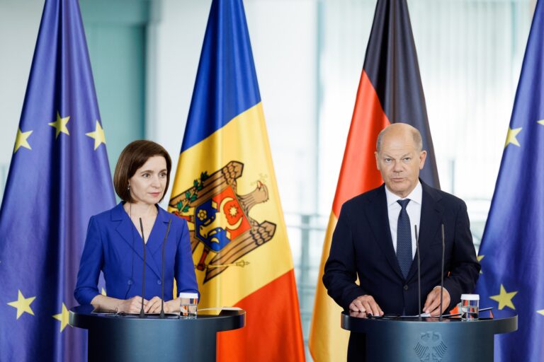 Maia Sandu confirmă, alături de alți demnitari de la Chișinău, negocierea unui acord de securitate cu EU