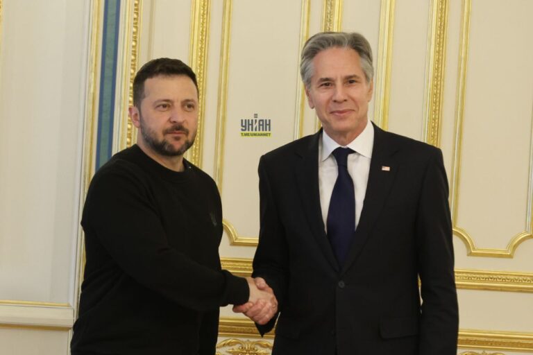 Antony Blinken, vizită surpriză în Ucraina pentru a da asigurări despre ajutorul american