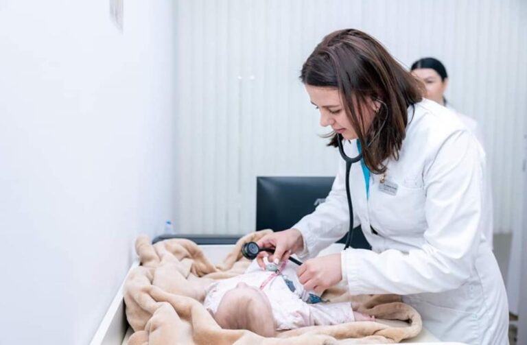Ministrul Sănătății: Avem o lipsă de aproximativ 700 de medici în sistem