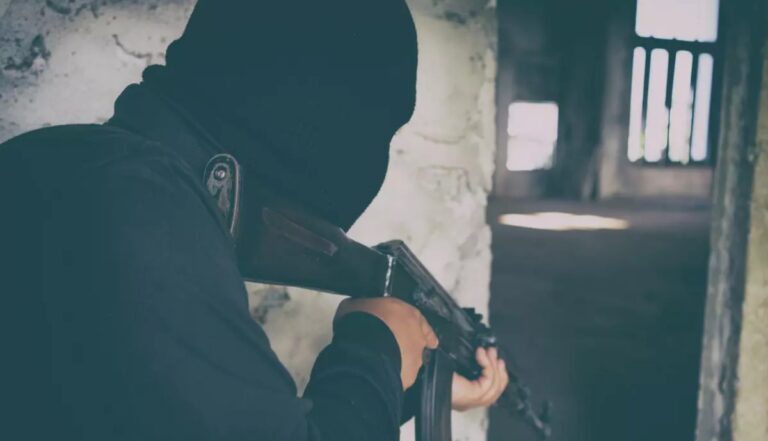 Paznici dintr-un centru de detenție din Rusia, luați ostatici de un grup de deținuți care ar avea legături cu Statul Islamic