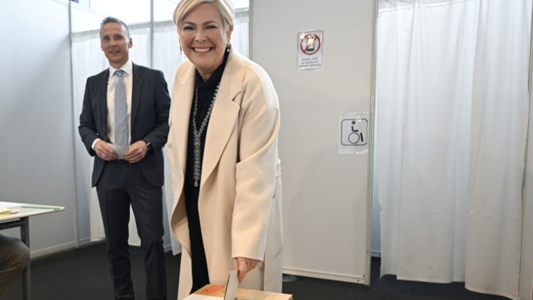 O femeie de afaceri, a câștigat alegerile prezidențiale din Islanda