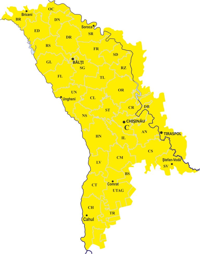 Ploi și lapoviță , cu risc de polei pe drumuri, avertizează meteorologii