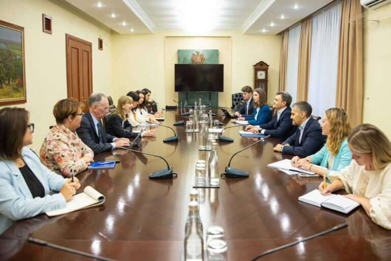 Dorin Recean, întâlnire la Chișinău cu vicepreședinta Băncii Mondiale pentru Europa, Antonella Bassini