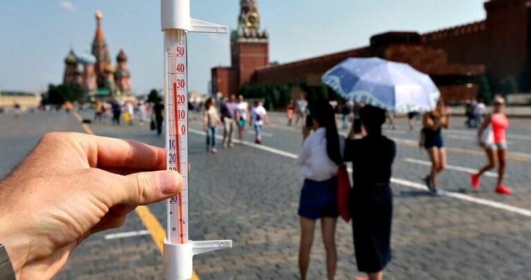 Regiuni din Rusia afectate de canicule grave. La Moscova, a fost depăşit recordul de temperatură din 1917, pentru începutul lunii iulie
