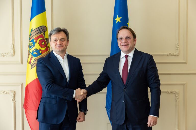 VIDEO/ UE va oferi R. Moldova un ajutor financiar de peste 100 de milioane de euro: Anunțul comisarului european Oliver Varhelyi