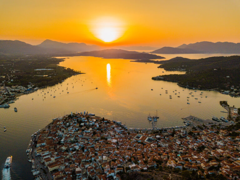 Mai multe insule grecești se confruntă cu o criză a apei în plin sezon turistic
