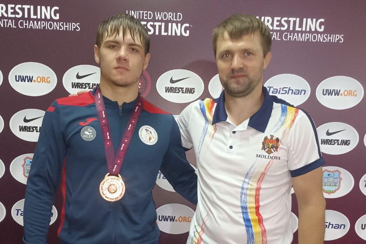 Luptătorul de stil liber Alexandru Gaidarlî a devenit vicecampion european