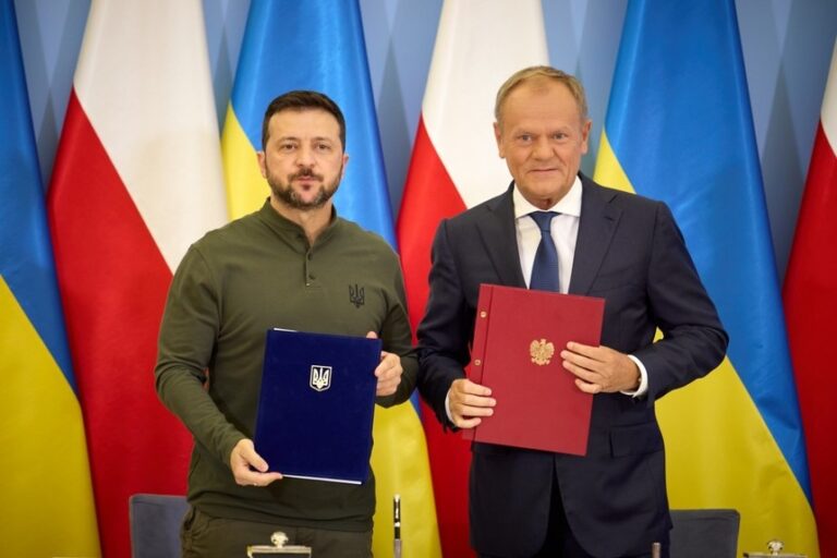 Polonia şi Ucraina au semnat, în ajunul summitului NATO, un acord militar „fără precedent”