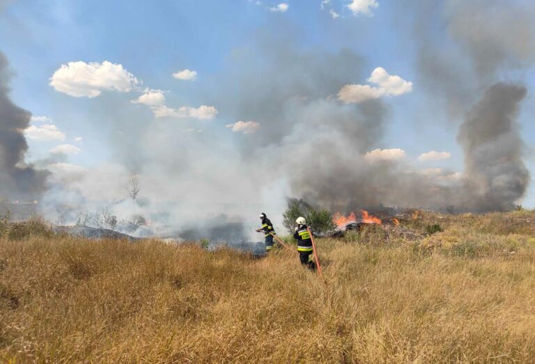 Două sate din Călărași au rămas fără gaz în urma unui incendiu de vegetație din zonă