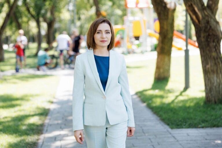 Maia Sandu convoacă luni partidele politice pentru consultări pe tema reformei justiției și luptei împotriva corupției