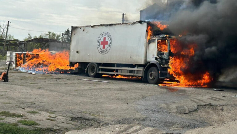 Crucea Roșie anunță că trei angajați ai săi au fost uciși în Donețk