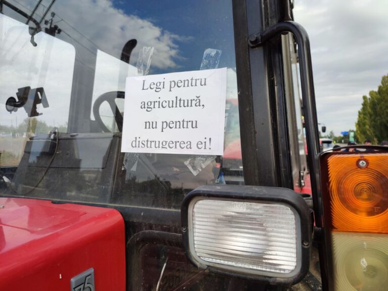 Agricultorii organizează noi proteste. În a treia zi de manifestații, ei se vor aduna în fața Parlamentului și Președinției