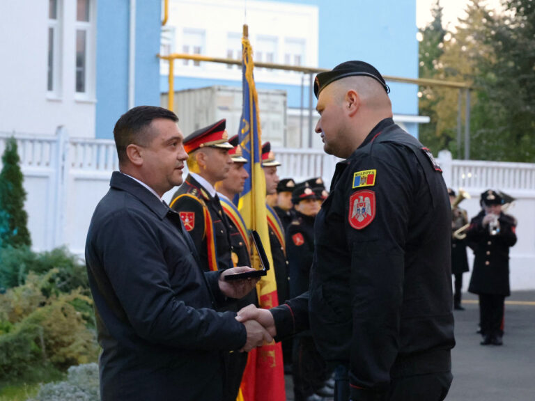 Primul contingent de carabinieri finalizează cu succes misiunea din Kosovo